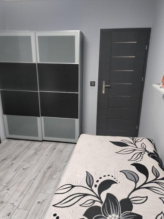 Nowoczesne Mieszkanie 63M2 Jastrzebie Zdroj Luaran gambar